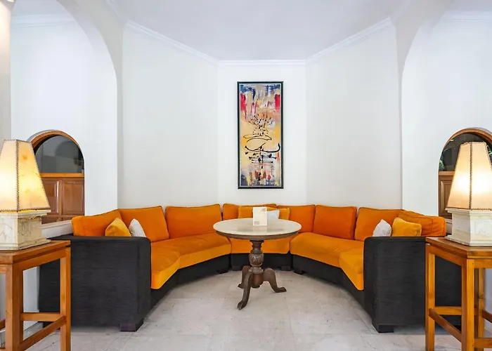 Cove Urbanest 4*