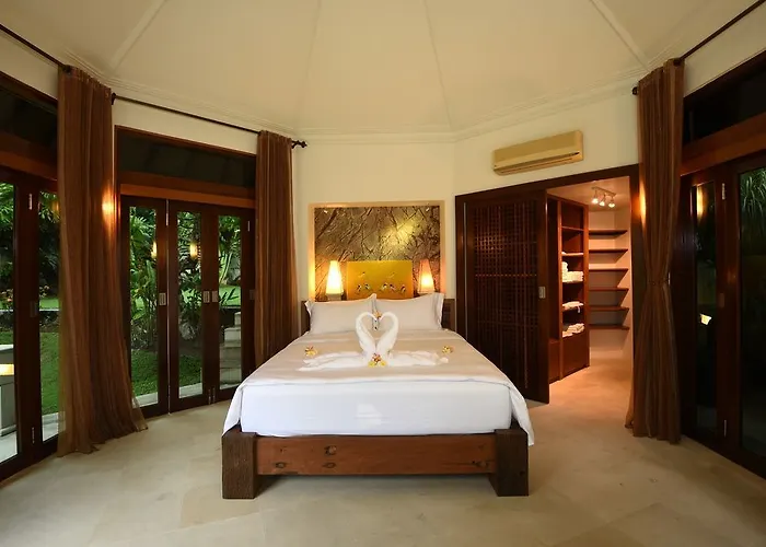Cove Urbanest 4*